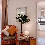 Apartment 1 Bed With Pool In