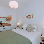 Apartment 1 Bed With Pool In