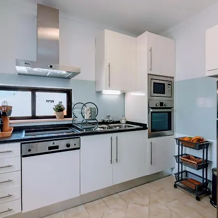 1 Bed With Pool In Апартаменты Албуфейра