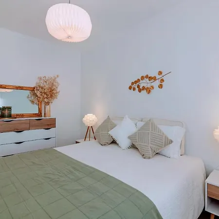 아파트 1 Bed With Pool In