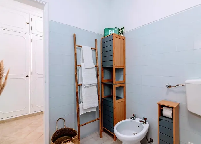 דירה 1 Bed With Pool In *