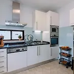 1 Bed With Pool In Apartman Albufeira